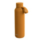 Quokka Botella Inoxidable 630ml con colgador mostaza