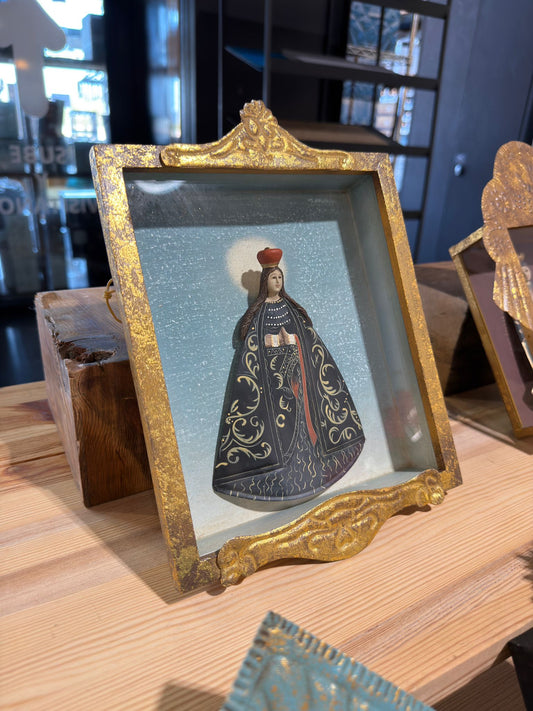 Nuestra Señora de Loreto en Hornacina  20,6 x 4 x 28,1 cm