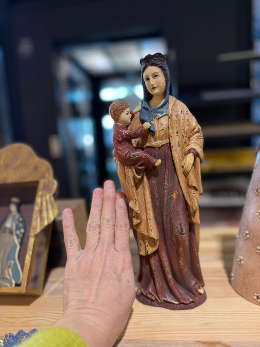 Madonna con el Niño Jesús