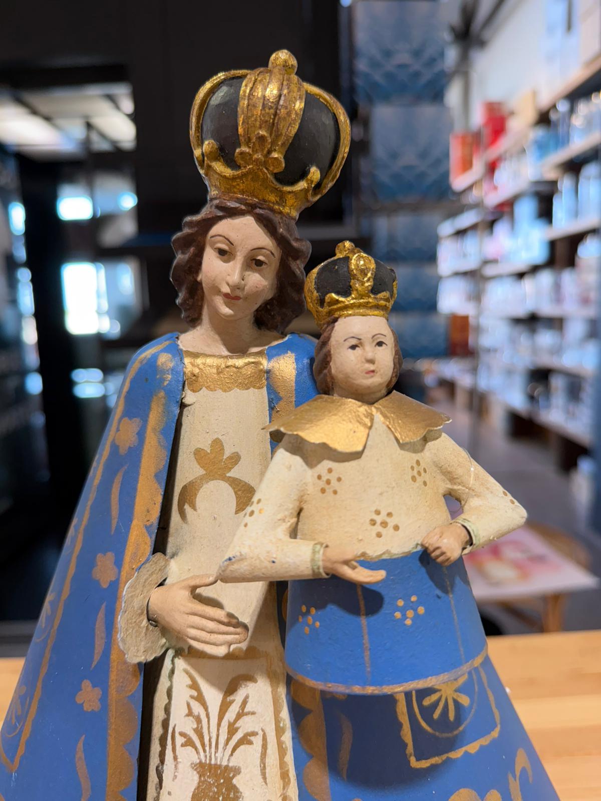 Virgen Reina del Cielo con Niño Jesus Coronado 29 x 13,5 x 34 cm