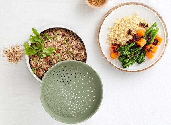 Quick quinoa and rice cooker verde al plato
